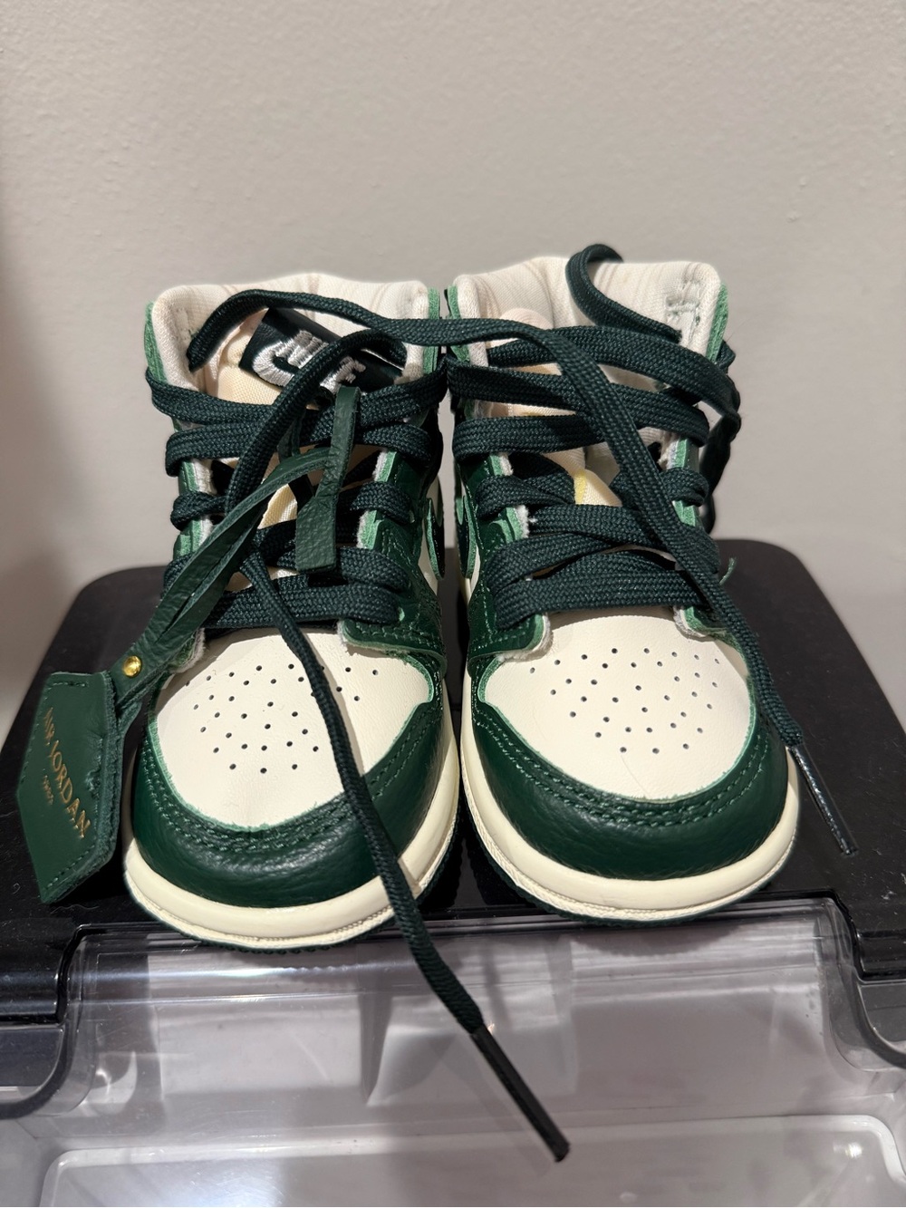 Brand New Nike Kids Green and Cream High-Top Sneakers